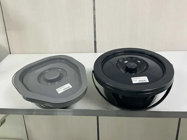 4 diverse toiletstoelen vermeiren - afbeelding 10 van  11