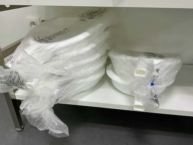 4 diverse toiletstoelen vermeiren - afbeelding 2 van  11