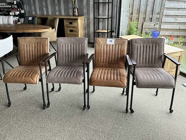 4 diverse verrijdbare design eetkamerstoelen eleonara - afbeelding 1 van  4