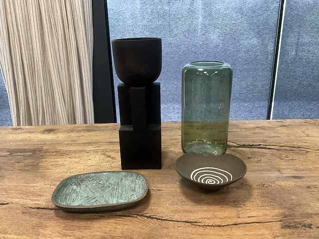4 diverse (vintage) decoratiestukken - afbeelding 1 van  8