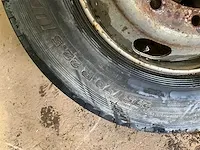 4 diverse vrachtwagenbanden kumho, pirelli, kormoran, goodyear - afbeelding 6 van  13