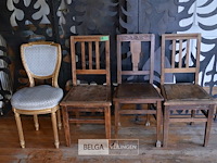 4 diversen antieken stoelen - afbeelding 1 van  5