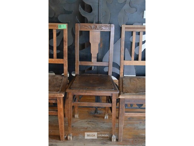 4 diversen antieken stoelen - afbeelding 3 van  5