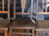 4 diversen antieken stoelen - afbeelding 3 van  5