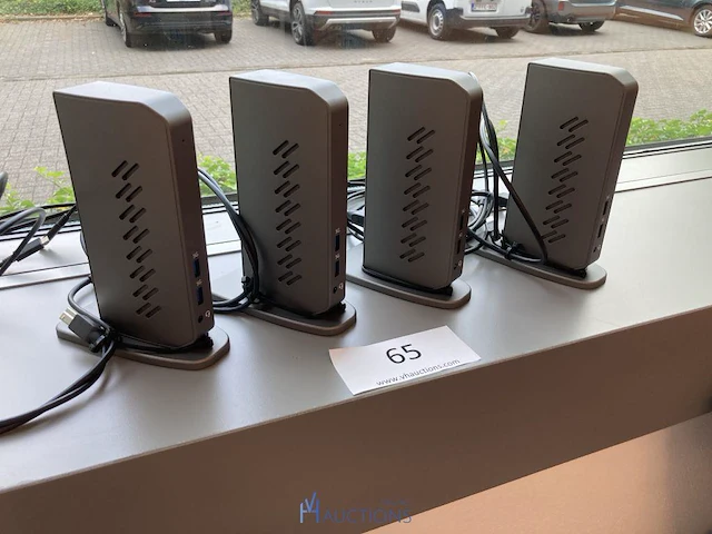 4 dockingstations - afbeelding 1 van  4