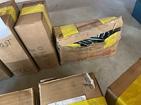 4 dozen bouten - afbeelding 3 van  3