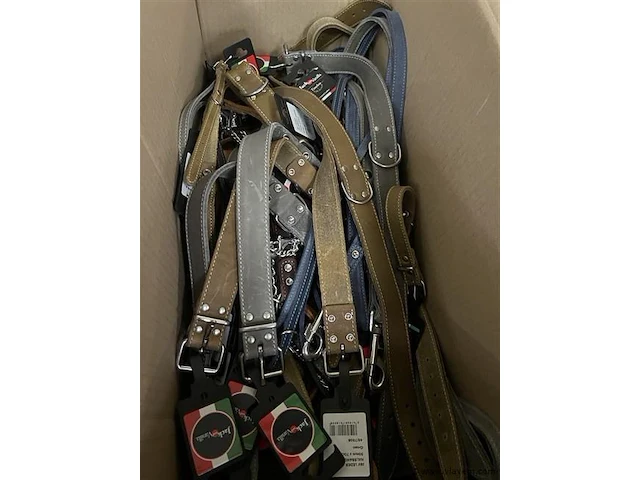 4 dozen inh. div. huisdieren toebehoren - afbeelding 4 van  5