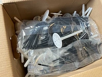 4 dozen isolatie pluggen met pvc nagel - afbeelding 3 van  3