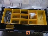4 dozen met handgereedschap - afbeelding 4 van  17