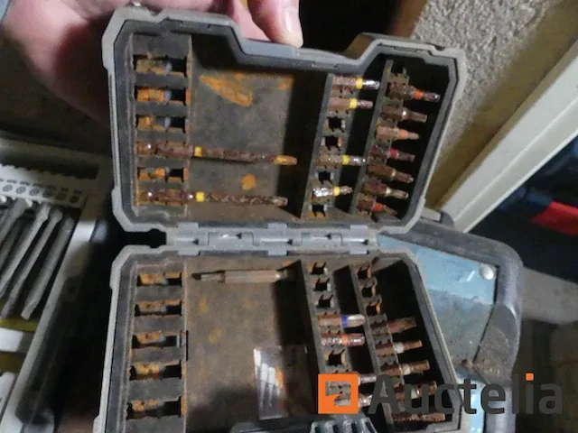 4 dozen met handgereedschap - afbeelding 17 van  17