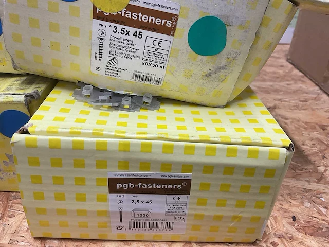 4 dozen snelbouwschroeven fijne draad op band - afbeelding 2 van  5