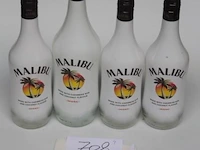 4 flessen à 70cl likeur malibu - afbeelding 1 van  2