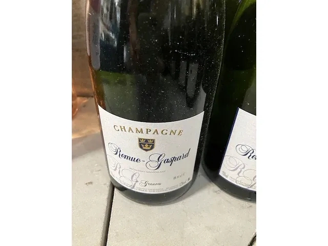 4 flessen champagne fabr renue gaspare - afbeelding 2 van  3