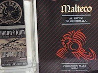 4 flessen diverse rum wo malteco 40% - afbeelding 2 van  3