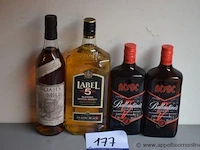 4 flessen diverse whisky 40% - afbeelding 1 van  3