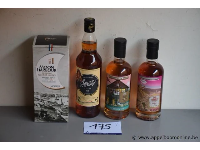 4 flessen diverse whisky 49% - afbeelding 1 van  1