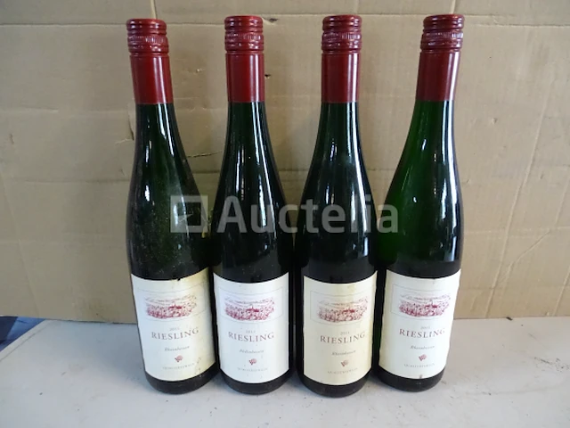4 flessen riesling 2011 - afbeelding 1 van  3