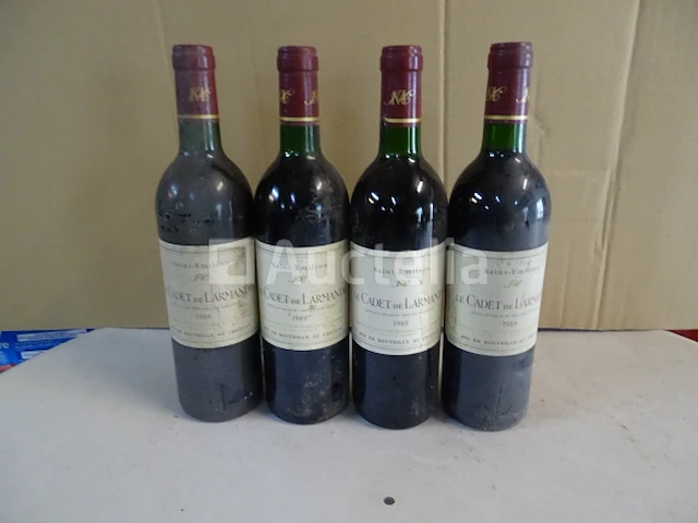 4 flessen saint emilion le cadet de larmande 1989 - afbeelding 1 van  3