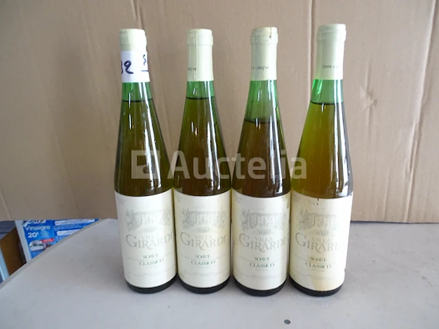 4 flessen soave classico villa girardi 1984 - afbeelding 2 van  4