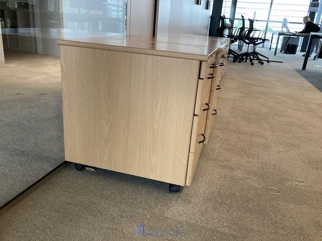 4 formica verrijdbare ladekasten - afbeelding 3 van  3