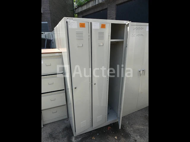 4 garderobekasten met 3 deuren - afbeelding 2 van  6