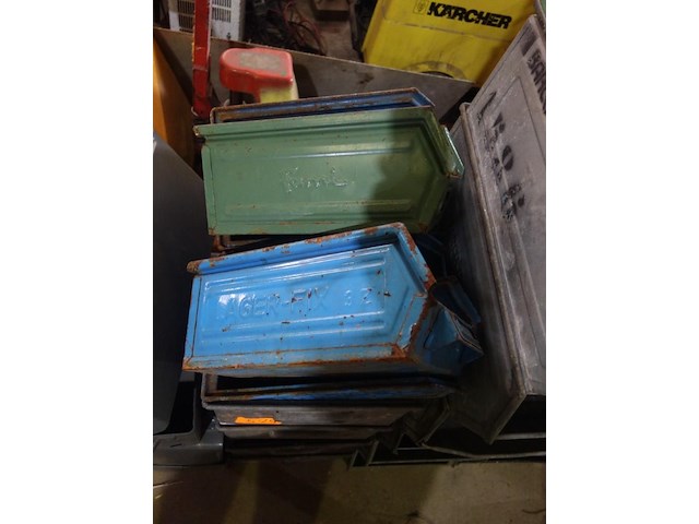 4 grote metalen bakken - afbeelding 2 van  2