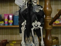 4 halloween skeletten - afbeelding 4 van  4