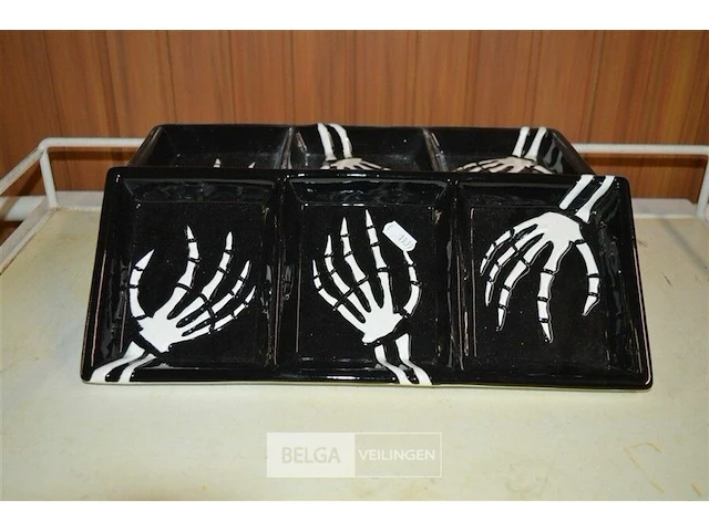 4 halloween snack schotels - afbeelding 1 van  2