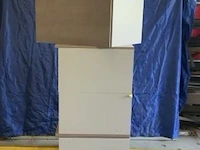 4 hangkasten 61 x 63 x 37 cm - afbeelding 1 van  2