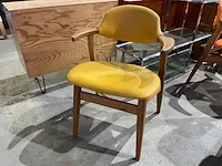 4 hoekhoornstoelen