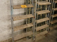 4 hoge metalen trapladders - afbeelding 3 van  3