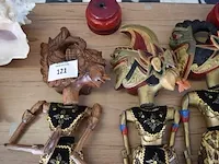4 houten marionetten indonesie - afbeelding 6 van  7