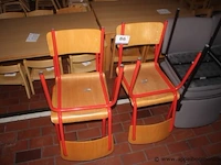 4 houten stoelen - afbeelding 1 van  1