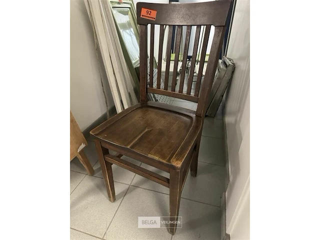 4 houten stoelen - afbeelding 3 van  4