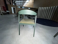 4 houten stoelen - afbeelding 4 van  5