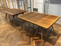 4 houten tafels