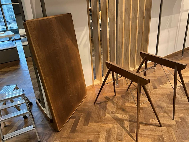 4 houten tafels - afbeelding 2 van  9