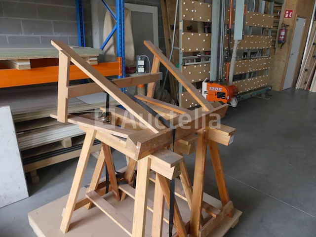 4 houten werkplaatsschragen - afbeelding 4 van  4