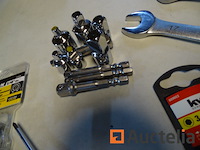 4-in-1 omkeerbare ratelsleutel, titan 11318 1/4" sleutel, diversen (zie foto's) - afbeelding 6 van  9