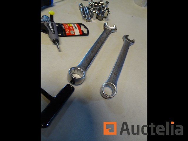 4-in-1 omkeerbare ratelsleutel, titan 11318 1/4" sleutel, diversen (zie foto's) - afbeelding 8 van  9