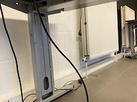 4 in hoogte verstelbare bureaus - afbeelding 5 van  8
