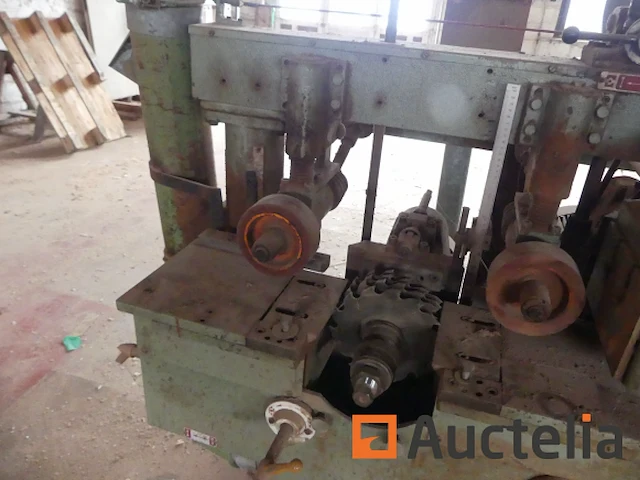 4-kantige schaafmachine en rolvormmachine gubisch 170 - afbeelding 8 van  14