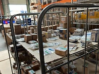 4 karren met inhoud - afbeelding 3 van  7