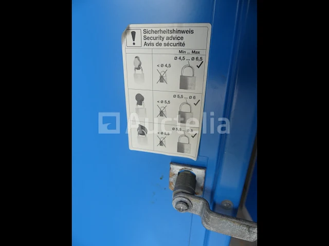 4 kleedkamer/cp kluisjes - afbeelding 10 van  11