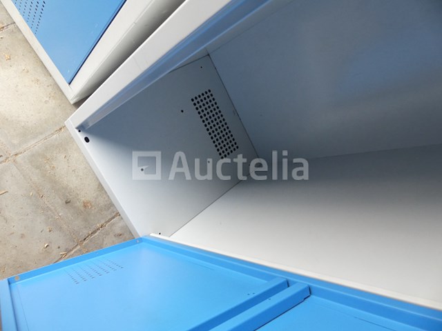 4 kleedkamer/cp kluisjes - afbeelding 2 van  11