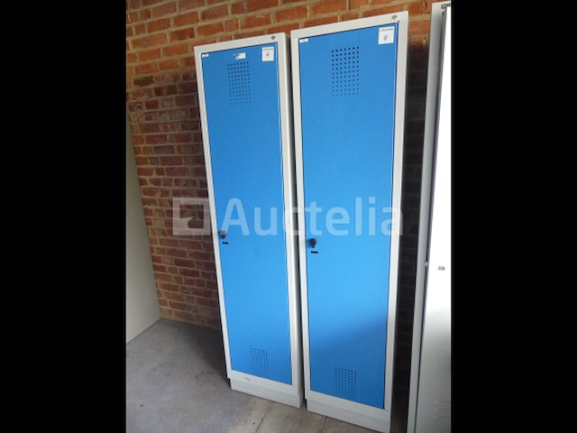 4 kleedkamer/cp kluisjes - afbeelding 1 van  11