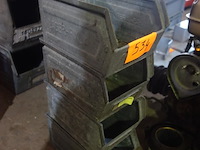 4 kleine metalen bakken - afbeelding 1 van  2