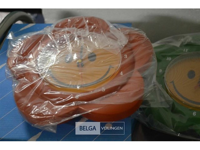 4 klokken bloem - afbeelding 3 van  4