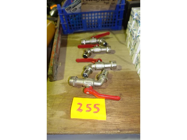 4 kogelkranen - afbeelding 1 van  3