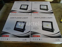 4 led-schijnwerpers - afbeelding 1 van  6